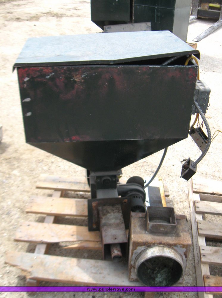 image for item 7137 Traeger pellet stove