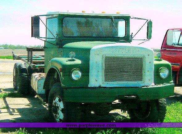 image for item 1304 1952 Reo 2.5J 6X6