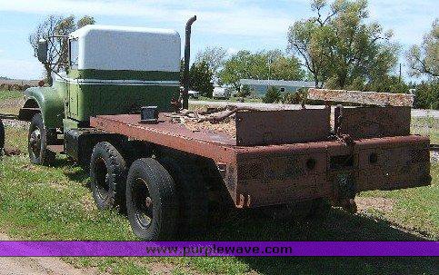 image for item 1309 1966 International 6X6