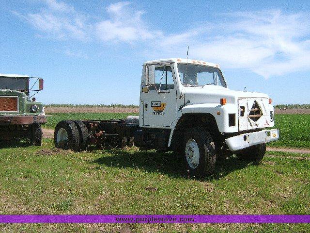 image for item 1310 1986 International Series S1955