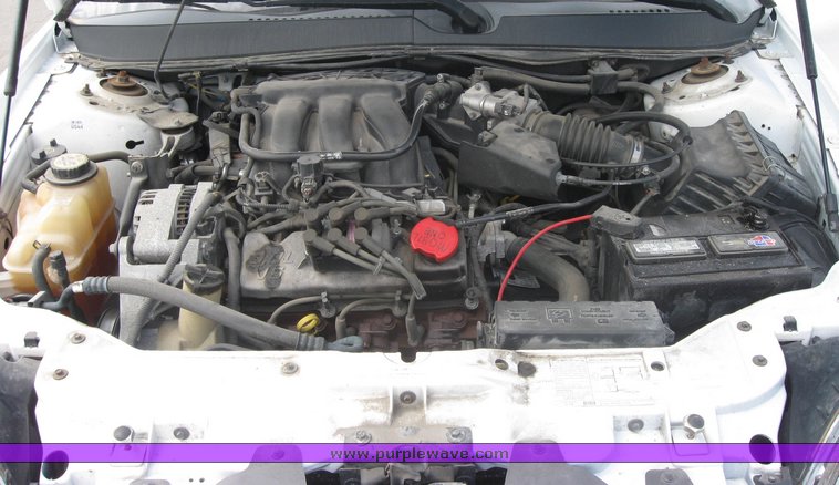 image for item 2154 2004 Ford Taurus SE