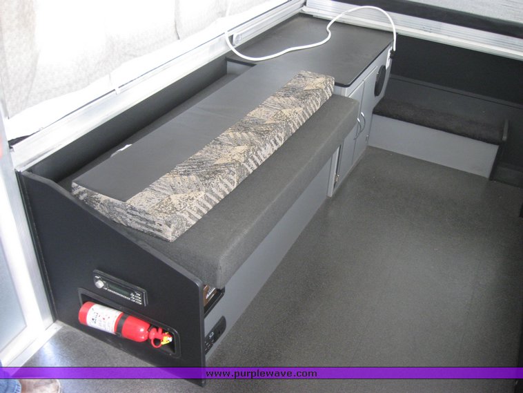 image for item 2154 2004 Ford Taurus SE