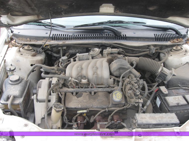 image for item 2156 1997 Ford Taurus GL
