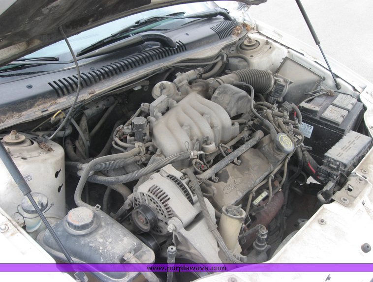 image for item 2156 1997 Ford Taurus GL
