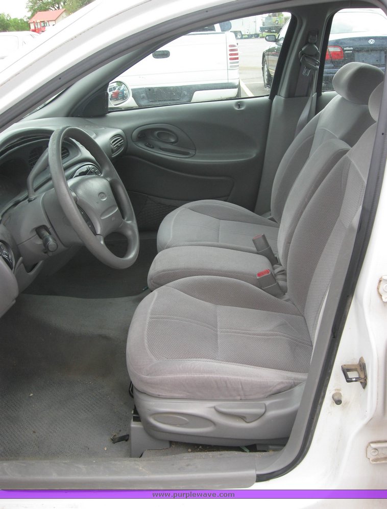 image for item 2156 1997 Ford Taurus GL