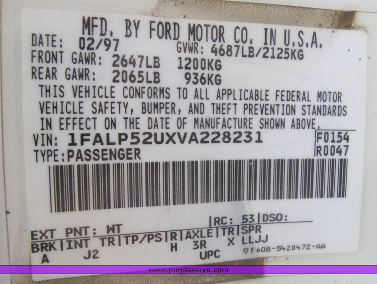 image for item 2156 1997 Ford Taurus GL