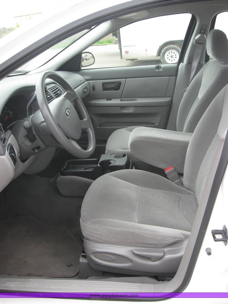 image for item 2157 2006 Ford Taurus SE