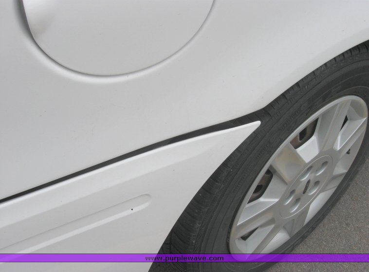 image for item 2158 2006 Ford Taurus SE