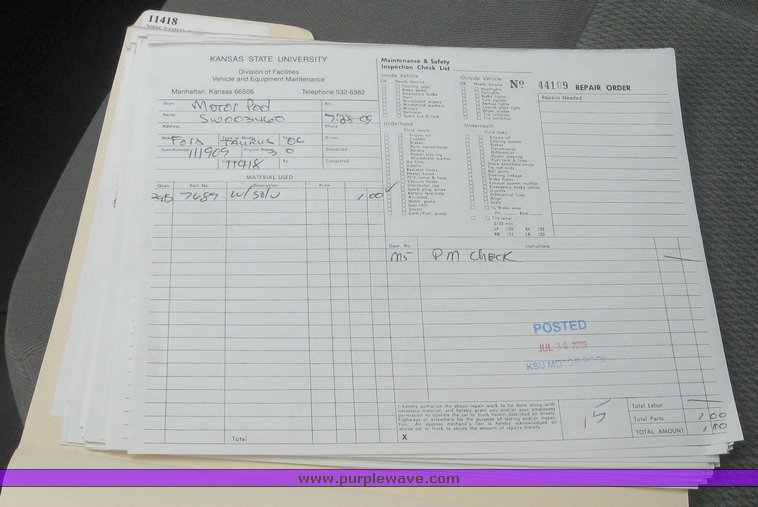 image for item 2158 2006 Ford Taurus SE