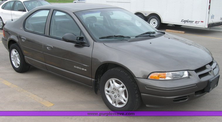 image for item 2160 2000 Dodge Stratus SE