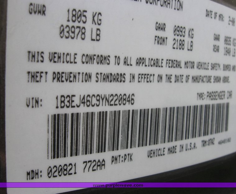 image for item 2160 2000 Dodge Stratus SE