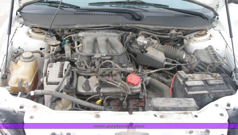 image for item 2161 2004 Ford Taurus SE