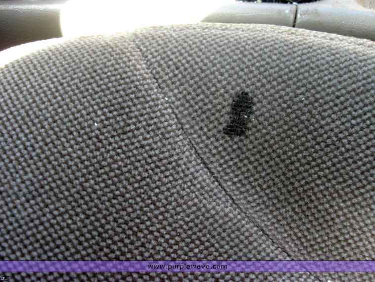 image for item 2257 2004 Chevrolet Malibu