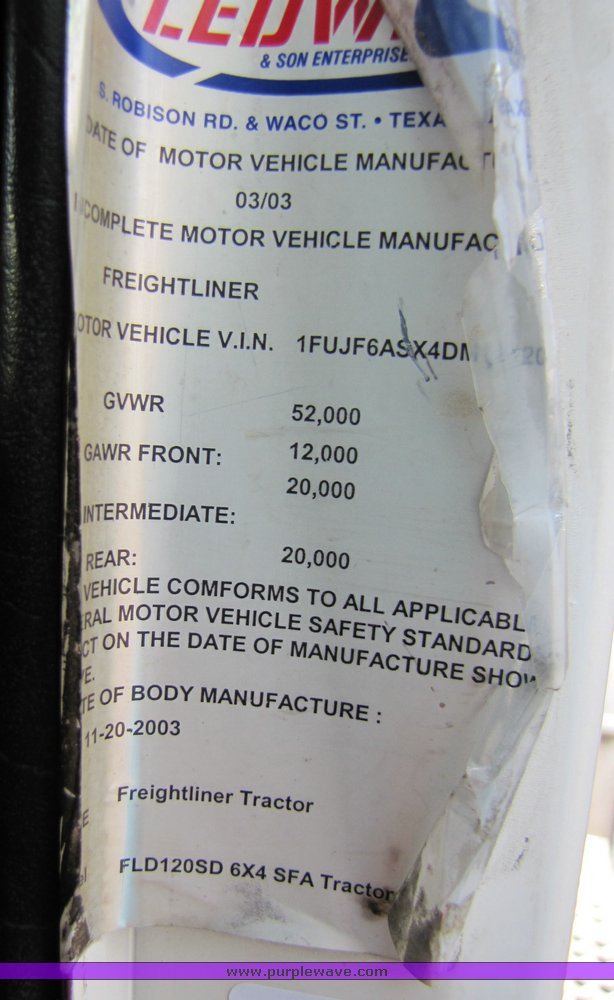 image for item 3106 2004 Freightliner Conventional Classic FLD120 semi truck