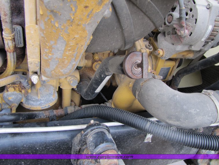 image for item 3106 2004 Freightliner Conventional Classic FLD120 semi truck