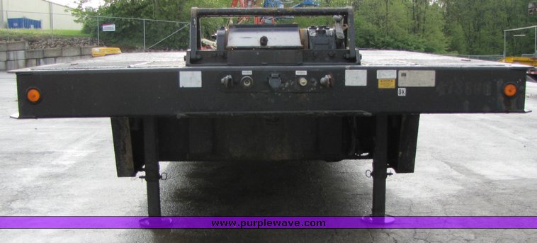 image for item 3107 2004 Trail King equipment trailer