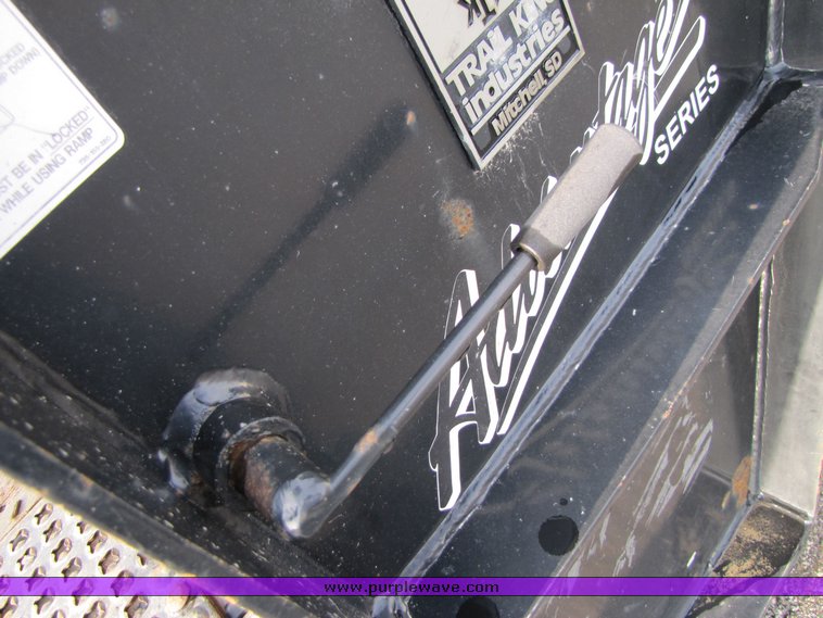 image for item 3107 2004 Trail King equipment trailer