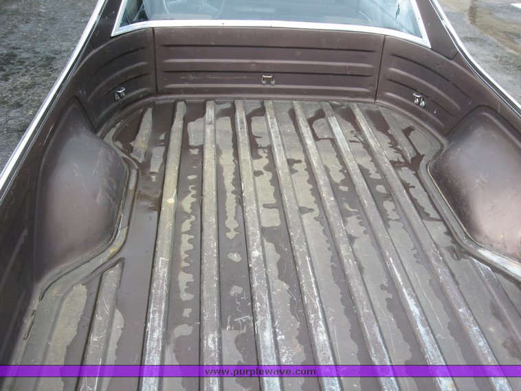 image for item 3752 1983 Chevrolet El Camino