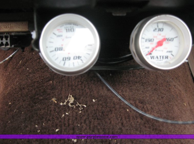 image for item 3752 1983 Chevrolet El Camino