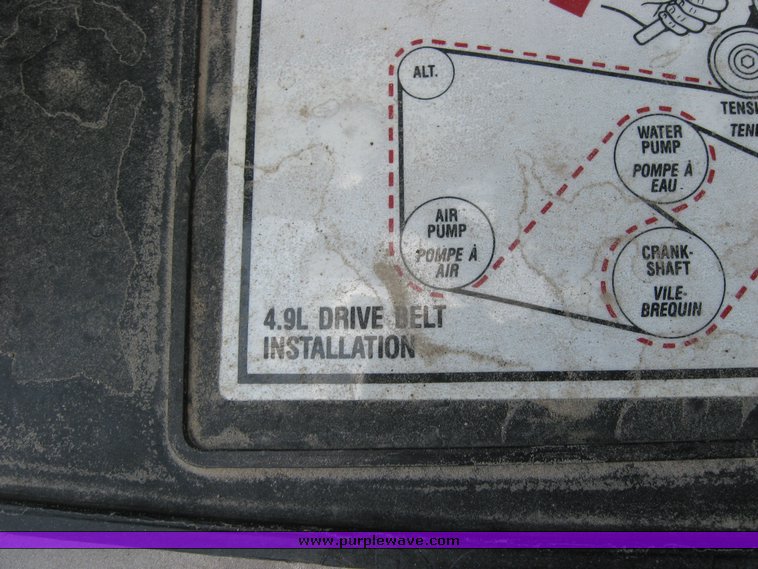 image for item 3753 1995 Ford Econoline E150