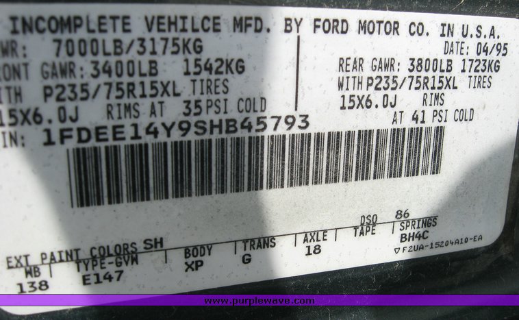 image for item 3753 1995 Ford Econoline E150