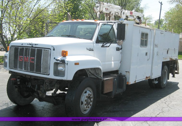 image for item 3754 1994 GMC Topkick C7H042 crane truck