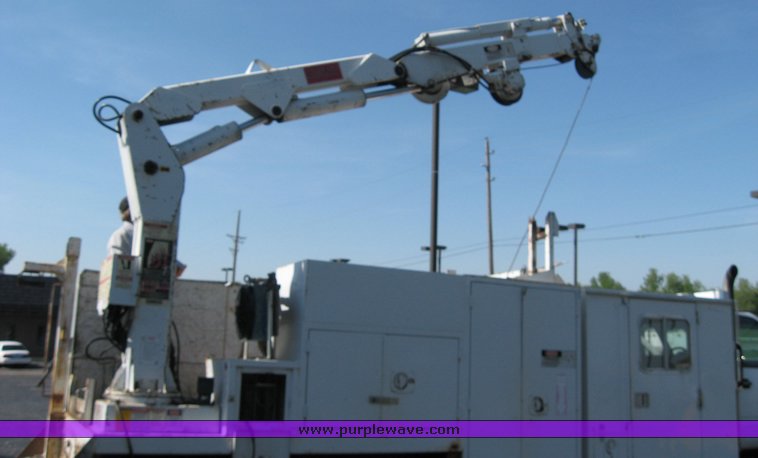 image for item 3754 1994 GMC Topkick C7H042 crane truck