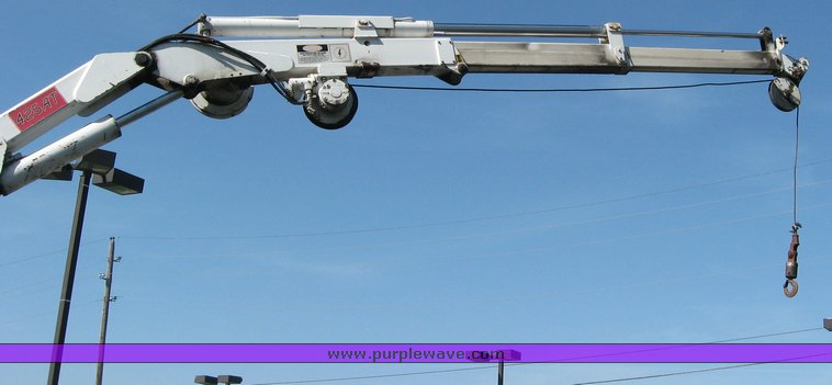 image for item 3754 1994 GMC Topkick C7H042 crane truck