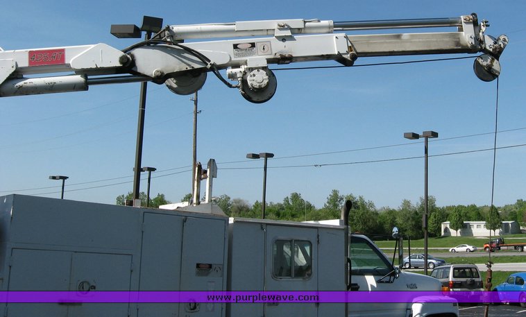 image for item 3754 1994 GMC Topkick C7H042 crane truck