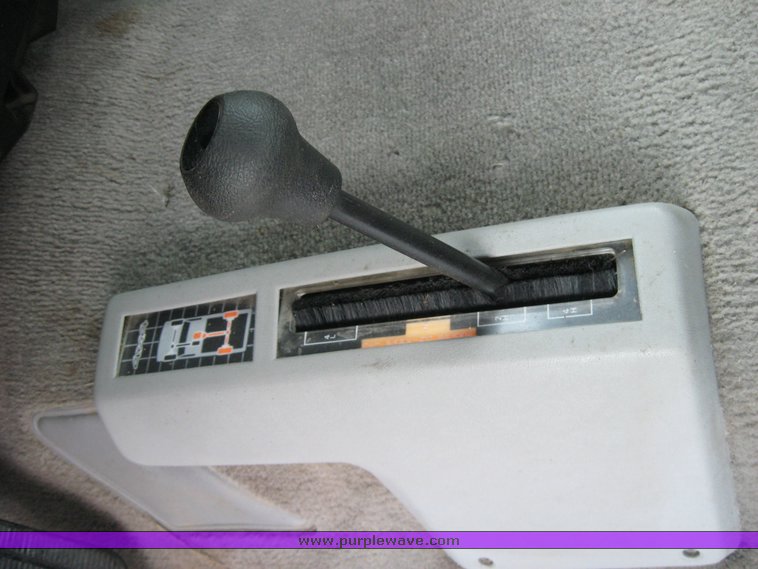 image for item 3755 1994 Chevrolet K1500 extended cab pickup