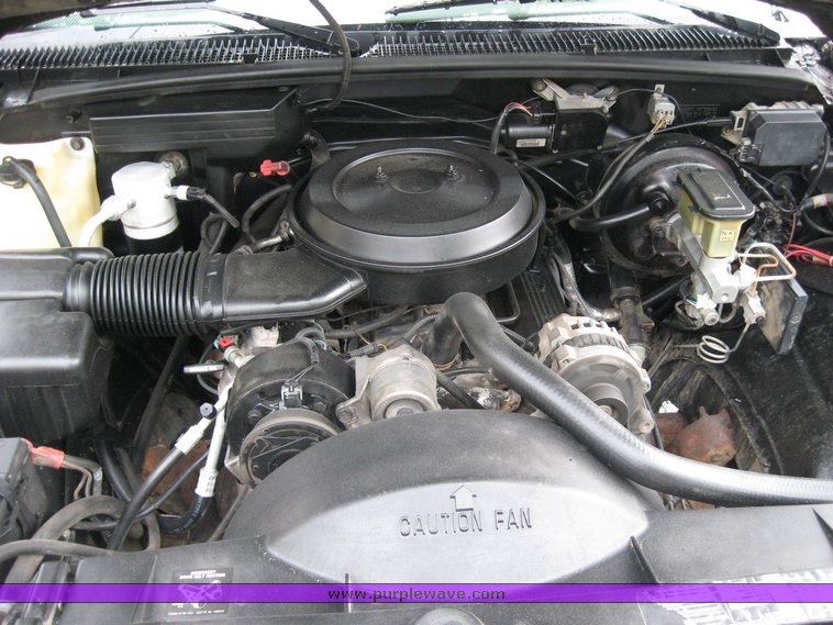 image for item 3755 1994 Chevrolet K1500 extended cab pickup