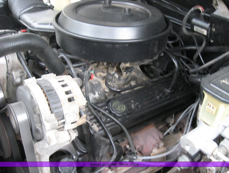 image for item 3755 1994 Chevrolet K1500 extended cab pickup