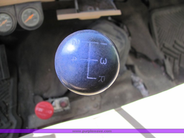 image for item 4251 1984 Ford F350 pickup