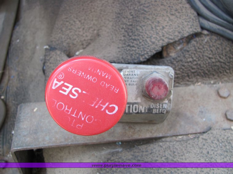 image for item 4251 1984 Ford F350 pickup