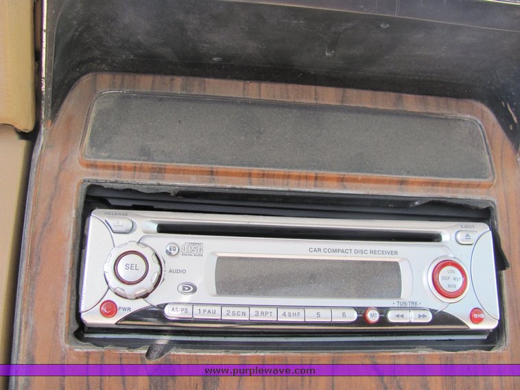 image for item 4251 1984 Ford F350 pickup