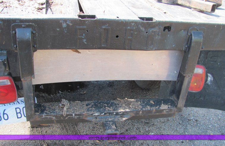 image for item 4251 1984 Ford F350 pickup