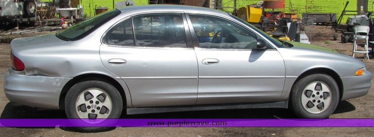 image for item 4252 2001 Oldsmobile Intrigue GX