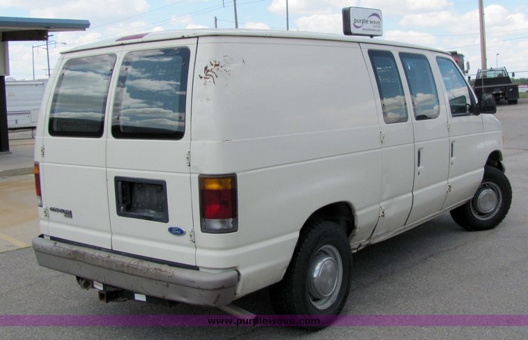 image for item 4260 1992 Ford Econoline 250
