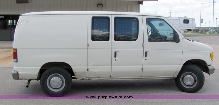 image for item 4260 1992 Ford Econoline 250