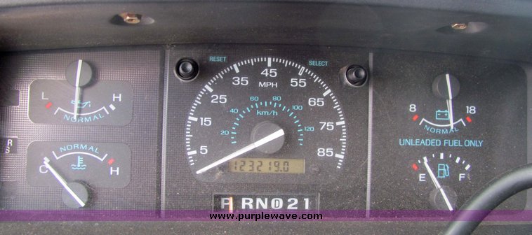 image for item 4260 1992 Ford Econoline 250