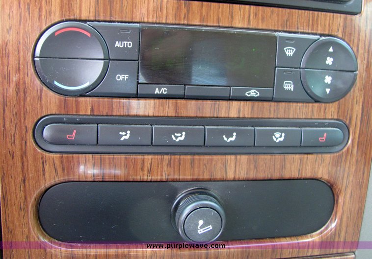 image for item 4262 2004 Ford Lariat extended cab pickup