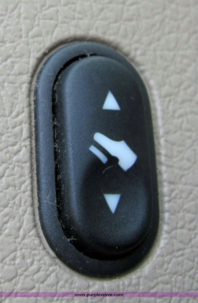 image for item 4262 2004 Ford Lariat extended cab pickup