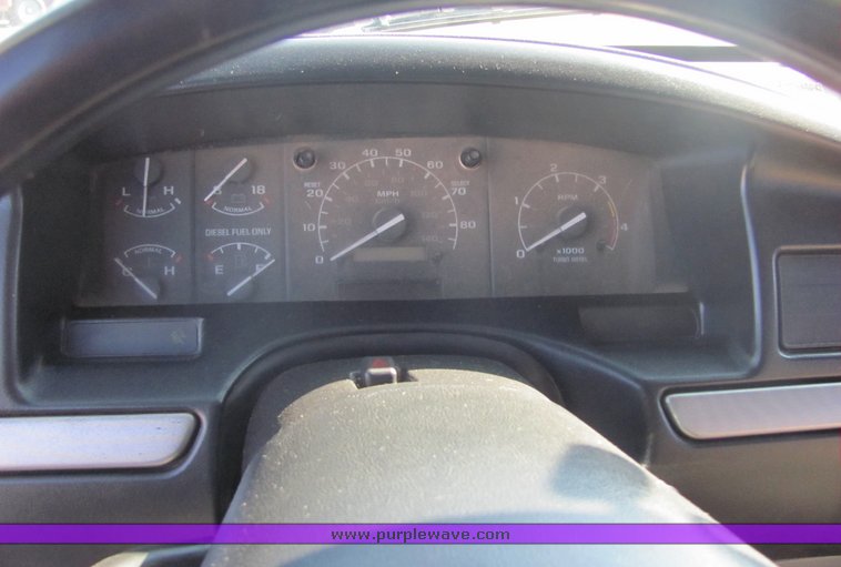 image for item 4662 1994 Ford F350 XLT crew pickup