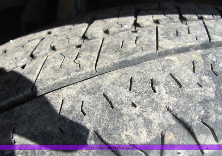 image for item 4662 1994 Ford F350 XLT crew pickup