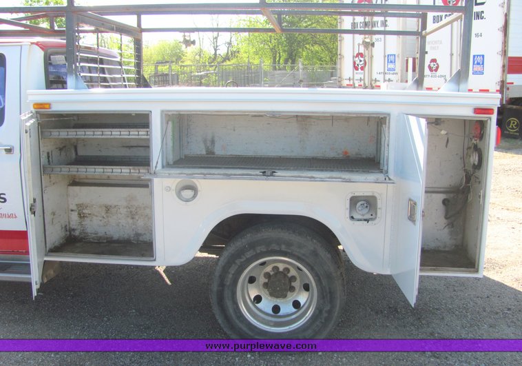 image for item 4662 1994 Ford F350 XLT crew pickup