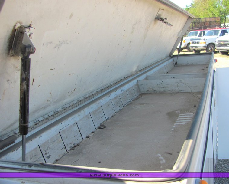 image for item 4662 1994 Ford F350 XLT crew pickup