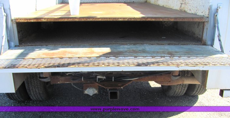 image for item 4662 1994 Ford F350 XLT crew pickup