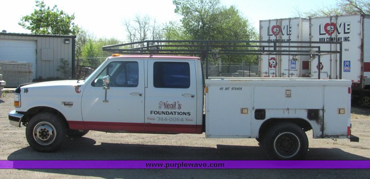image for item 4664 1995 Ford F350 crew pickup