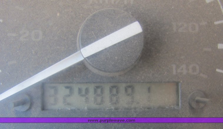 image for item 4664 1995 Ford F350 crew pickup