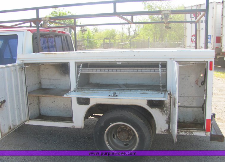 image for item 4664 1995 Ford F350 crew pickup